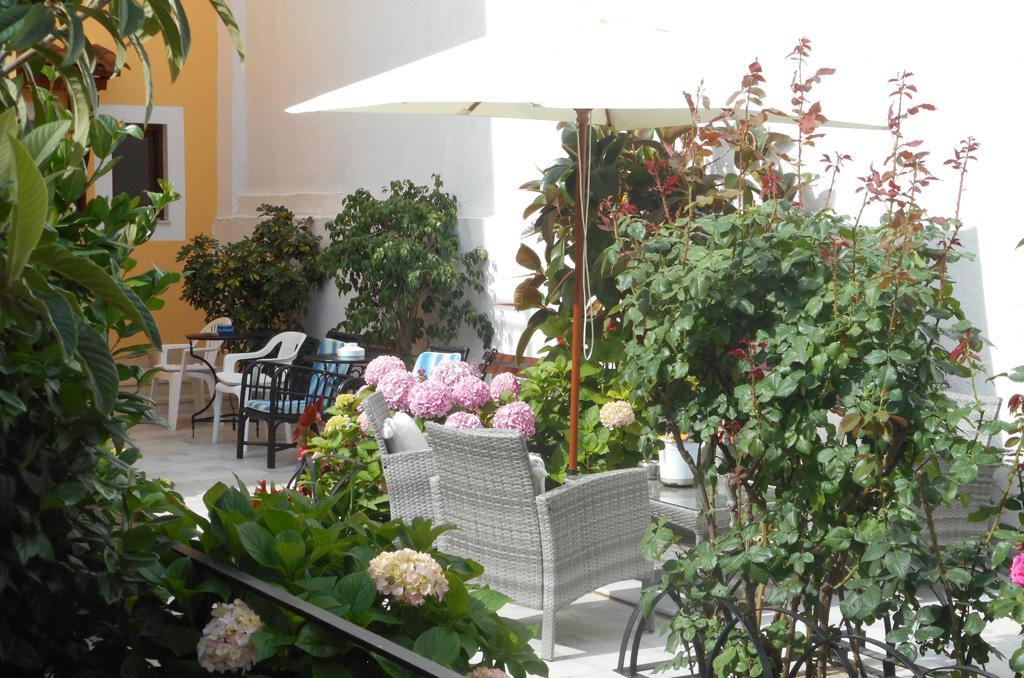 La Plage Hotel Kokkari Bagian luar foto