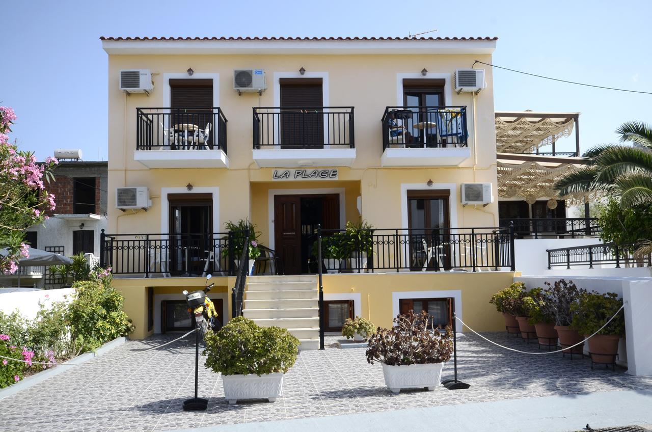 La Plage Hotel Kokkari Bagian luar foto